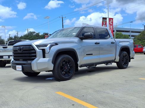 Used 2024 Toyota Tundra SR5 RWD image 1