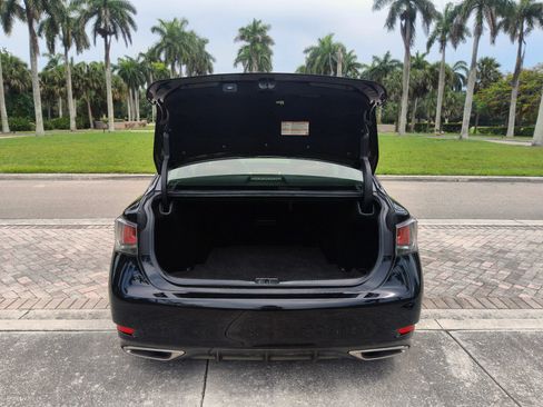 Used 2017 Lexus GS 350 w/ Preferred Accessory Package RWD image 16