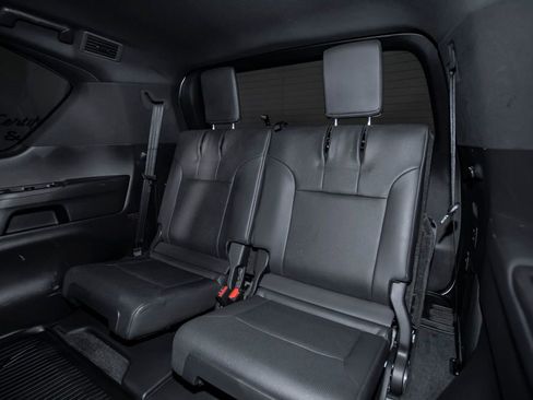 Used 2023 Lexus LX 600 4WD w/ Appearance Package image 21