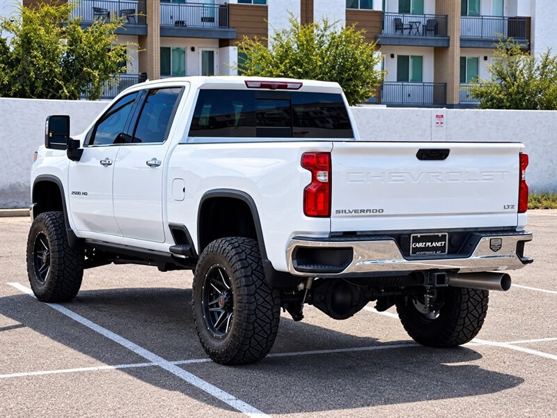 Used 2022 Chevrolet Silverado 2500 LTZ w/ LTZ Plus Package AWD/4WD image 6