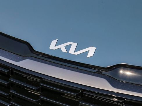 Certified 2026 Kia Sportage S AWD/4WD image 6