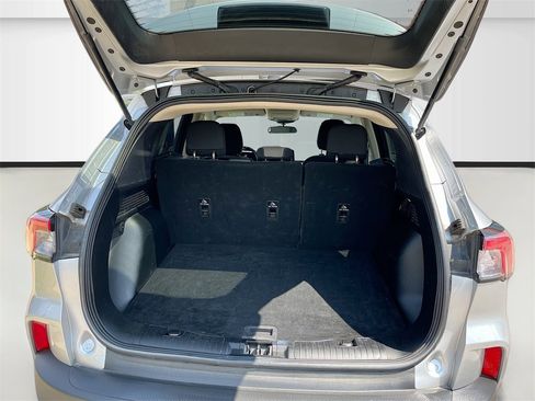 Used 2020 Ford Escape SE Sport image 26