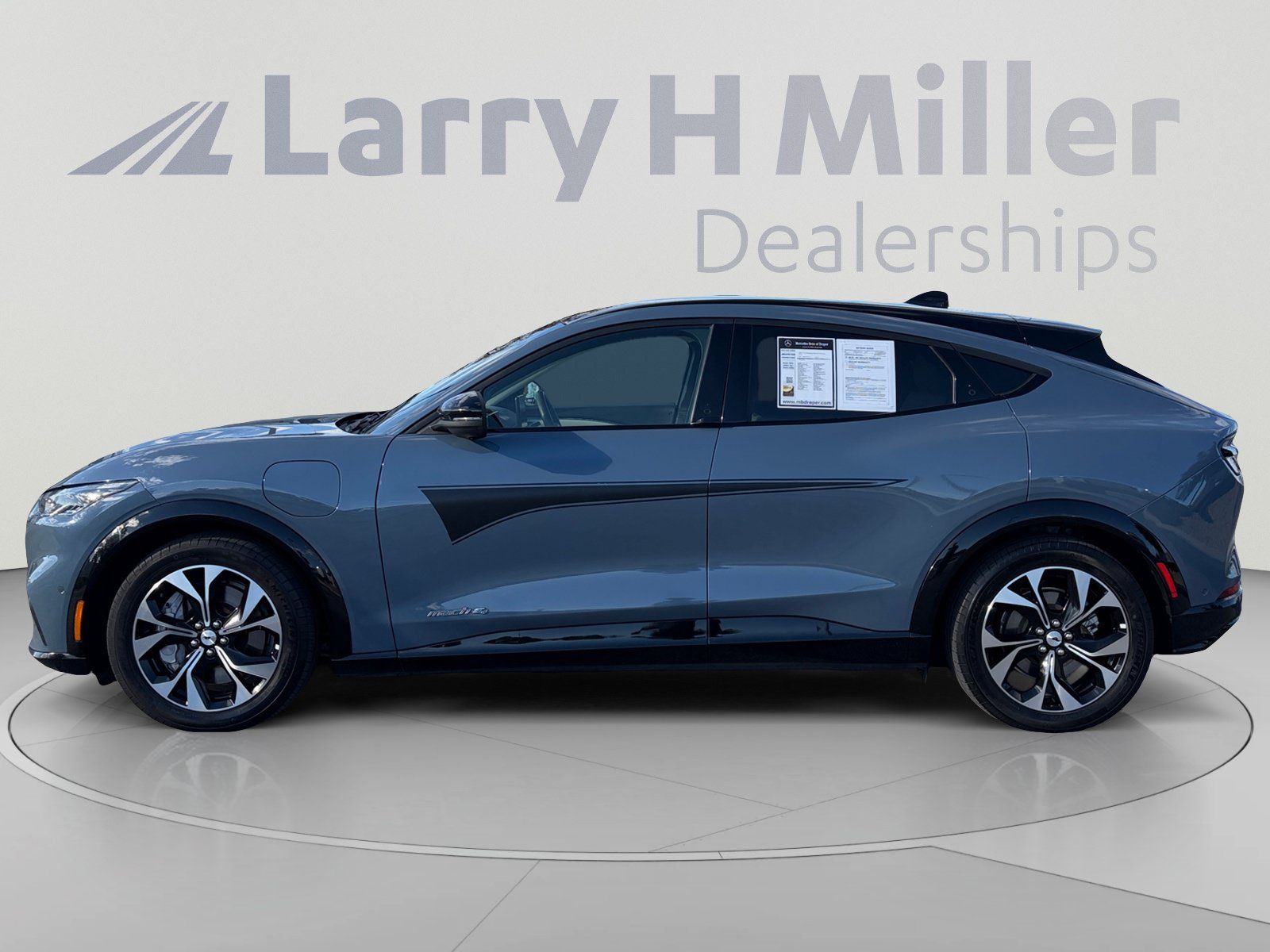 Used 2023 Ford Mustang Mach-E Premium AWD/4WD image 2