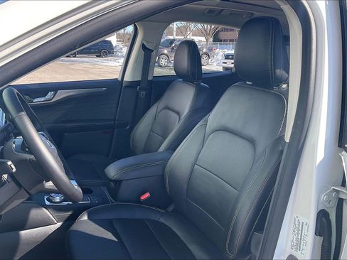 Used 2022 Ford Escape Titanium w/ Class II Trailer Tow Package image 30