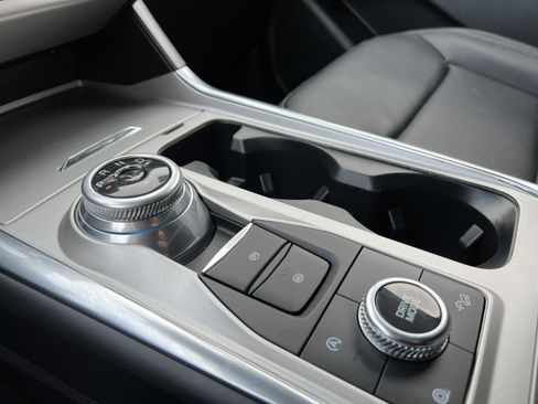 Certified 2023 Ford Explorer XLT w/ Equipment Group 202A image 31