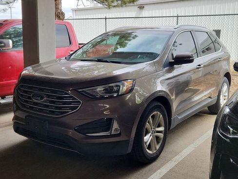 Used 2019 Ford Edge SEL w/ Equipment Group 201A AWD/4WD image 3