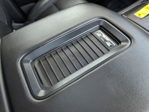 Used 2019 Chevrolet Suburban Premier image 35