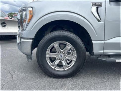 Certified 2022 Ford F150 XLT w/ Equipment Group 302A High image 89