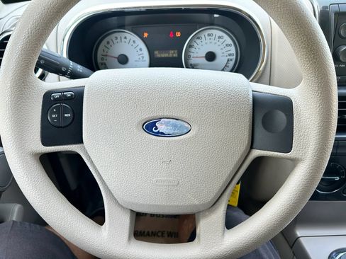 Used 2007 Ford Explorer Sport Trac XLT RWD image 16