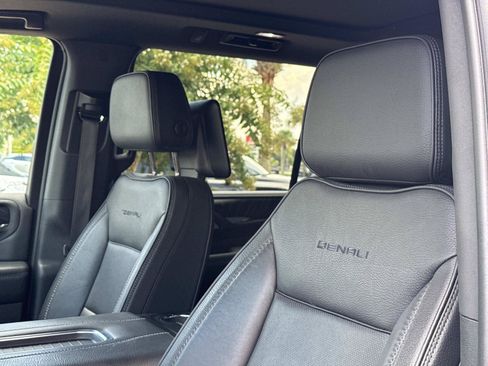 Used 2023 GMC Yukon XL Denali w/ Max Trailering Package AWD/4WD image 14