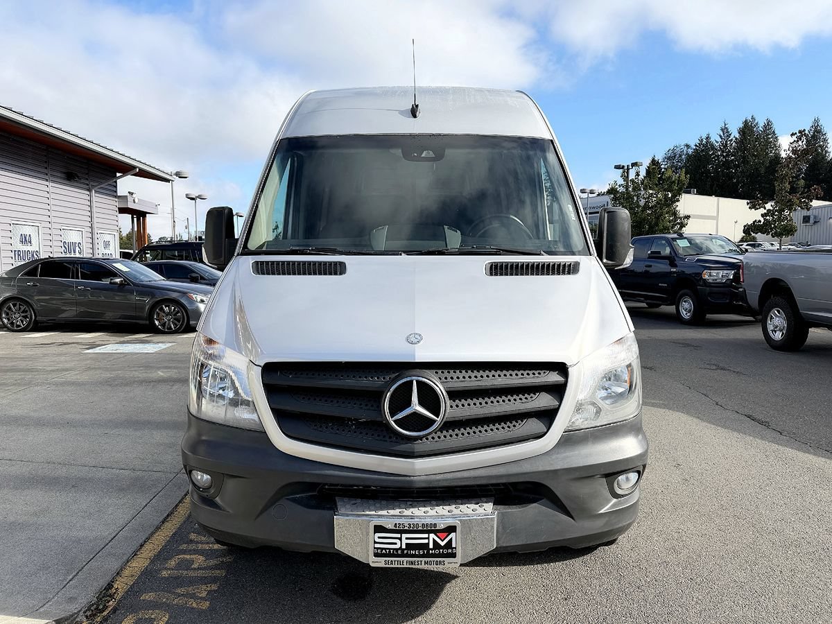 Used 2014 Mercedes-Benz Sprinter 2500 image 4