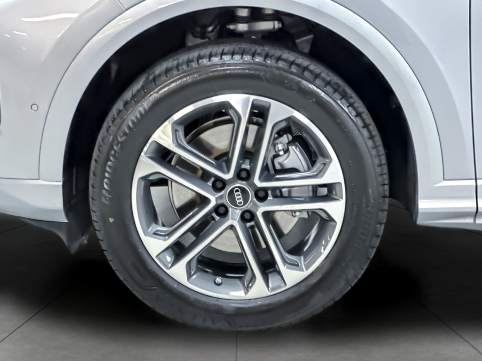 New 2026 Audi Q5 Premium Plus AWD/4WD image 25
