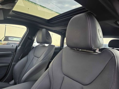 Used 2023 BMW i4 eDrive40 image 23