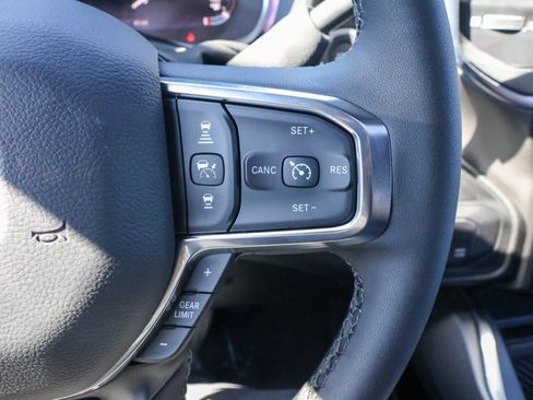 New 2026 RAM 2500 Laramie AWD/4WD image 27