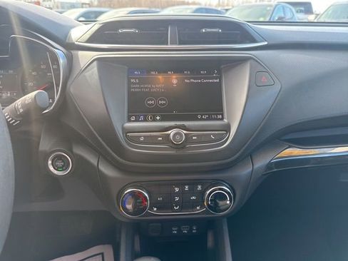 Used 2023 Chevrolet TrailBlazer LT image 22