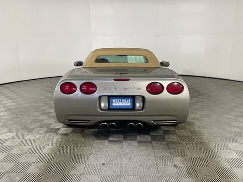 Used 2001 Chevrolet Corvette Convertible w/ Preferred Equipment Group2 image 14