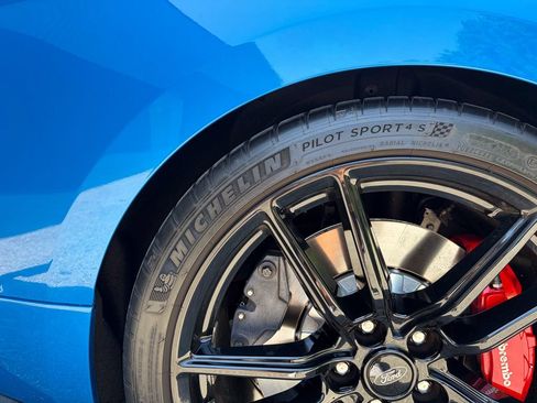 Used 2021 Ford Mustang Shelby GT500 w/ Technology Package RWD image 65