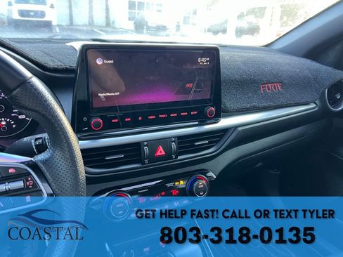 Used 2022 Kia Forte GT-Line w/ GT-Line Premium Package image 19