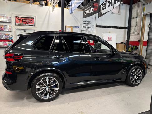 Used 2024 BMW X5 M60i image 4