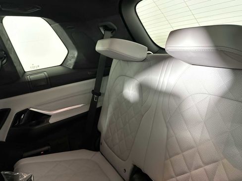 New 2026 BMW X7 xDrive40i w/ Executive Package image 20