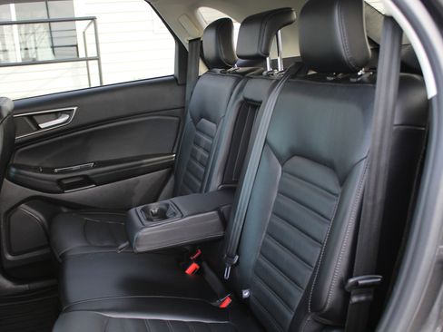 Used 2017 Ford Edge SEL w/ Equipment Group 201A image 39