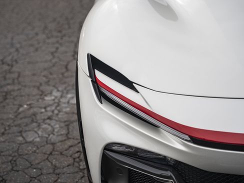 Certified 2024 Ferrari Purosangue AWD image 25