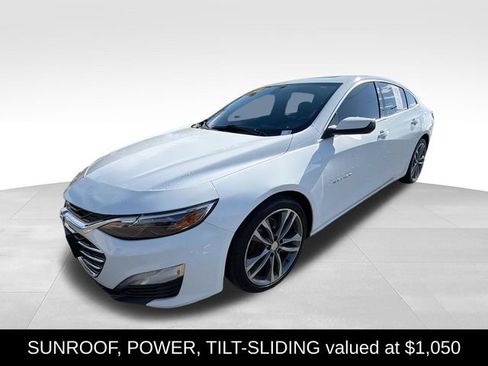 Used 2021 Chevrolet Malibu LT FWD image 1