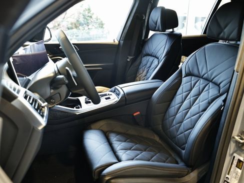 New 2026 BMW X7 xDrive40i w/ M Sport Package image 21