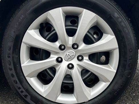 Certified 2025 Toyota Corolla LE image 26