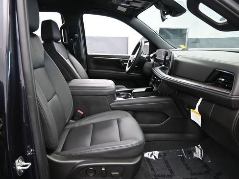 Used 2025 Chevrolet Tahoe LT image 49