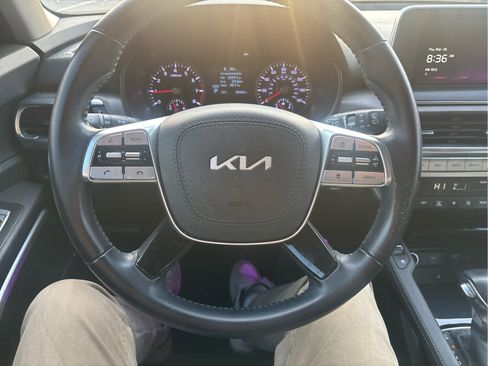 Used 2022 Kia Telluride EX w/ EX Premium Package image 10