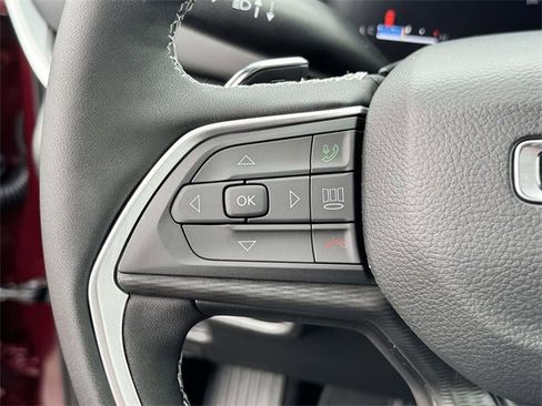 New 2025 Jeep Grand Cherokee Altitude image 9