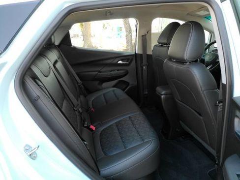 Used 2023 Chevrolet Bolt LT FWD image 24