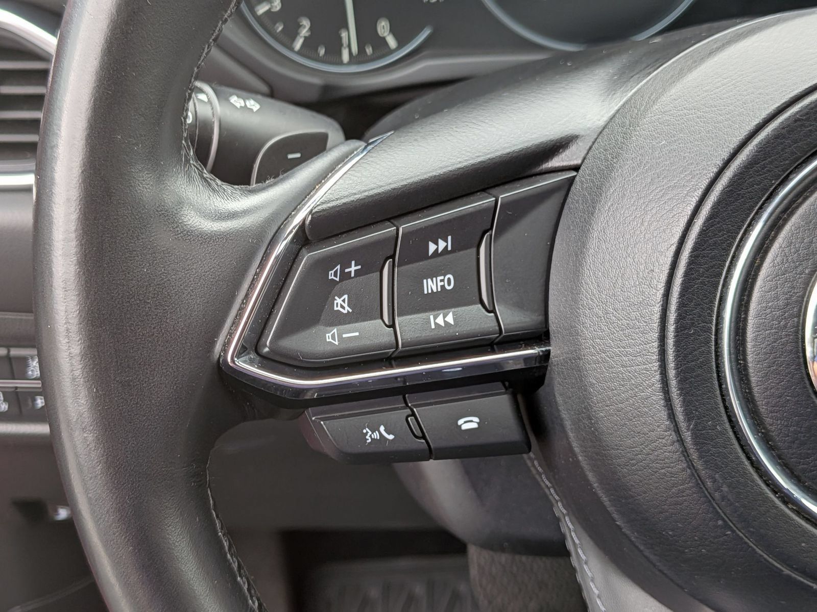 Used 2023 MAZDA CX-5 Signature AWD/4WD image 18
