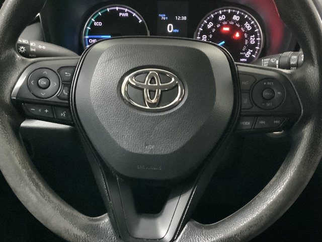Used 2022 Toyota RAV4 XLE AWD/4WD image 21