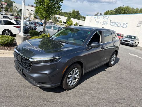Used 2023 Honda CR-V LX image 5