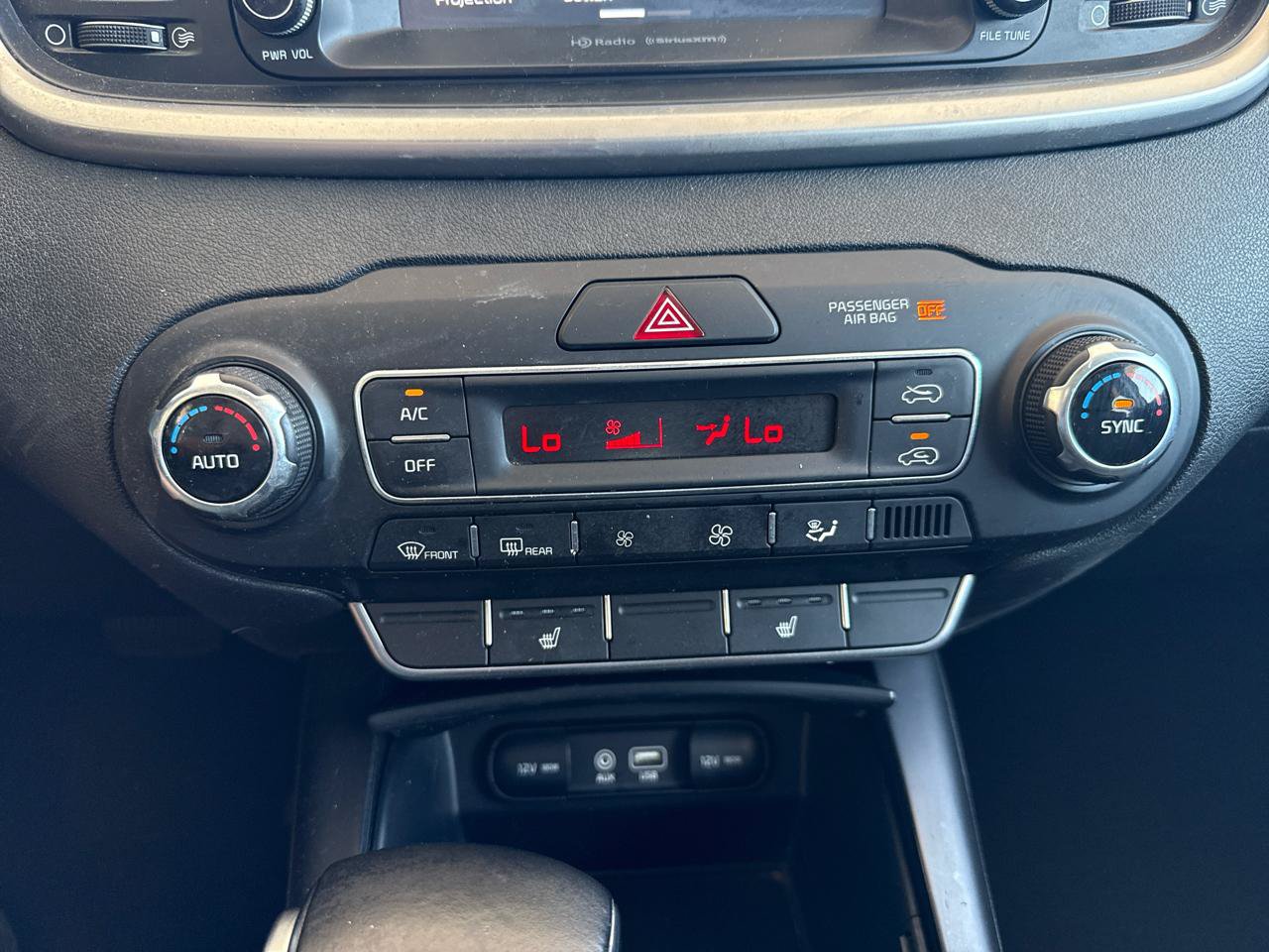 Used 2019 Kia Sorento AWD w/ LX Convenience Package image 10