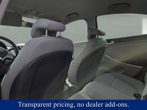 Used 2013 Hyundai Accent GLS image 11