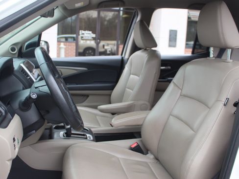 Used 2018 Honda Ridgeline RTL-T image 14