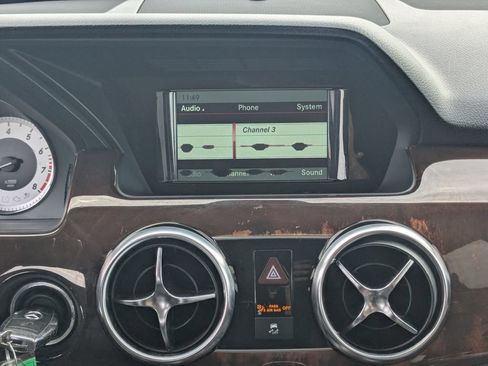 Used 2014 Mercedes-Benz GLK 350 2WD image 5