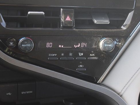 Used 2023 Toyota Camry XSE FWD image 26