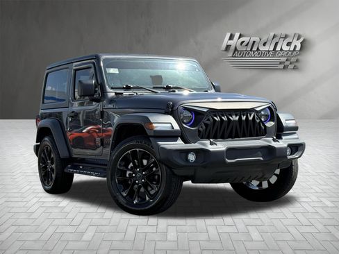 Used 2024 Jeep Wrangler Sport AWD/4WD image 2