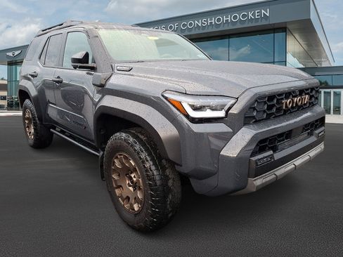 Used 2025 Toyota 4Runner Trailhunter AWD/4WD image 2