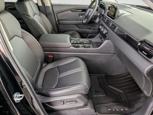 Used 2025 Honda Pilot EX-L image 19