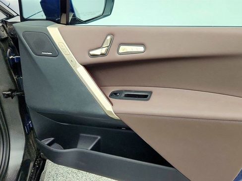 Used 2024 BMW iX xDrive50 w/ Sport Package image 24