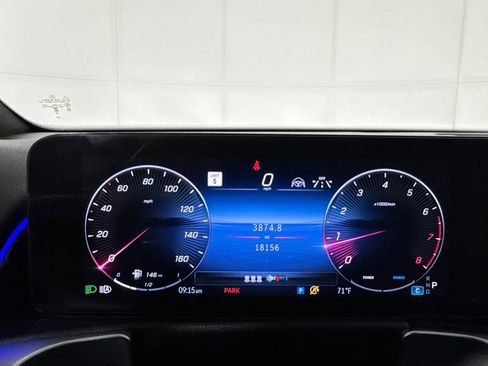 Certified 2024 Mercedes-Benz GLB 250 4MATIC image 27
