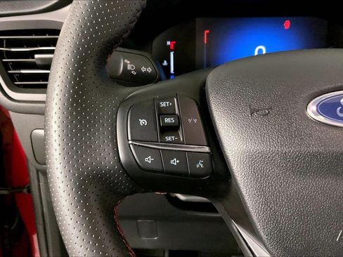 Used 2025 Ford Escape ST-Line FWD image 18