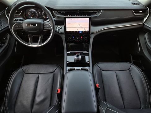 Used 2023 Jeep Grand Cherokee L Limited w/ Luxury Tech Group II RWD image 25