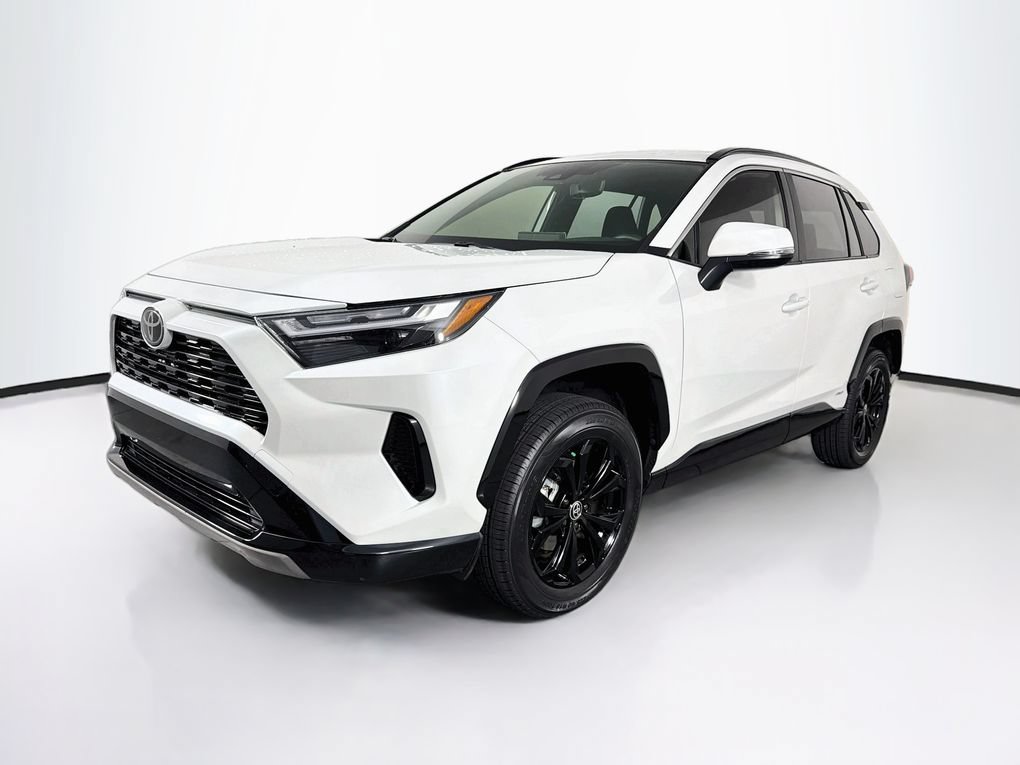 Used 2025 Toyota RAV4 SE w/ Weather Package AWD/4WD image 3