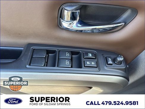 Used 2021 Nissan Titan Platinum Reserve w/ Moonroof Package AWD/4WD image 25
